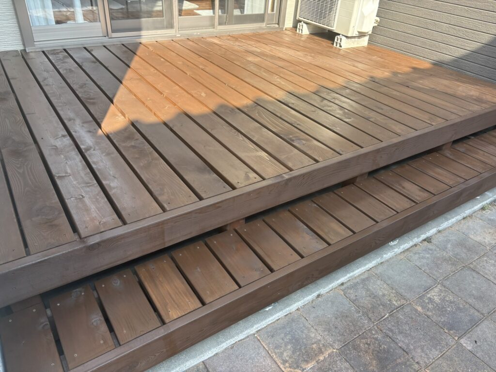 ウッドデッキ塗装